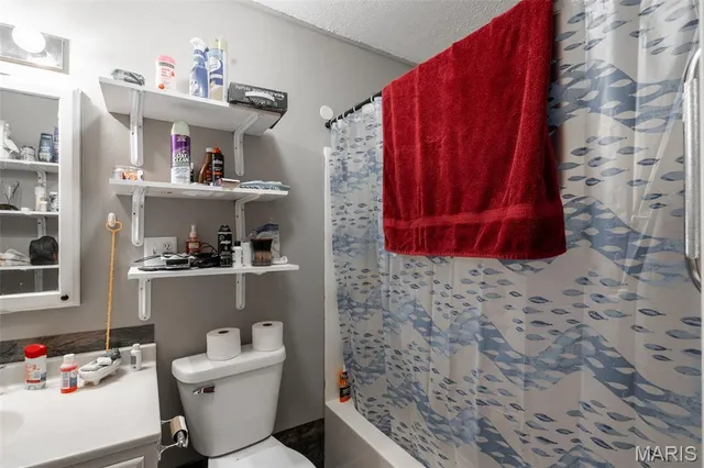 $229,900 | 205 Batson Lake Lane, Poplar Bluff, MO 63901