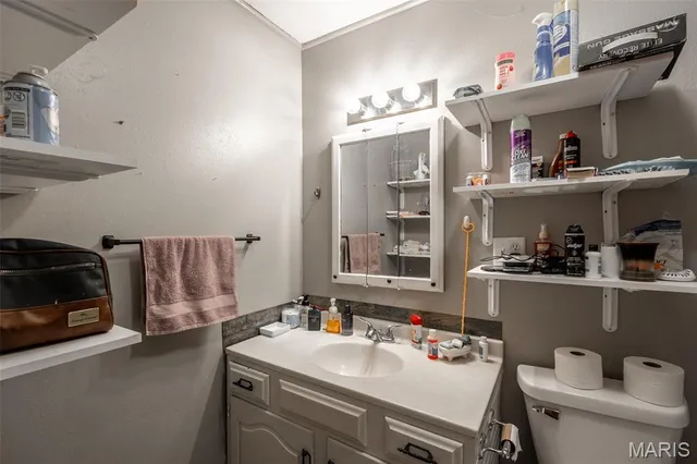 $229,900 | 205 Batson Lake Lane, Poplar Bluff, MO 63901