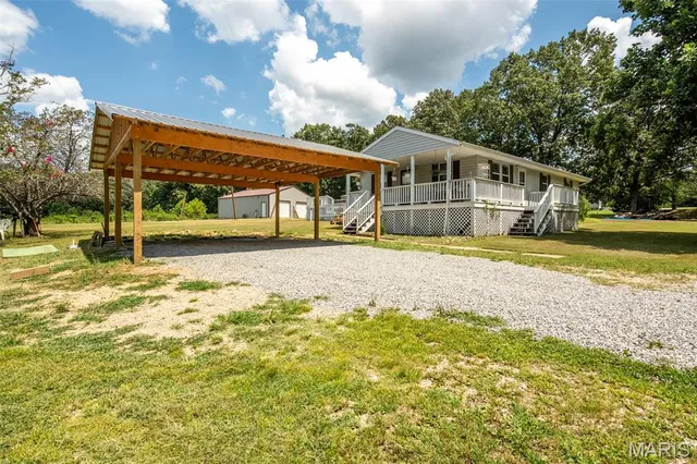 $229,900 | 205 Batson Lake Lane, Poplar Bluff, MO 63901