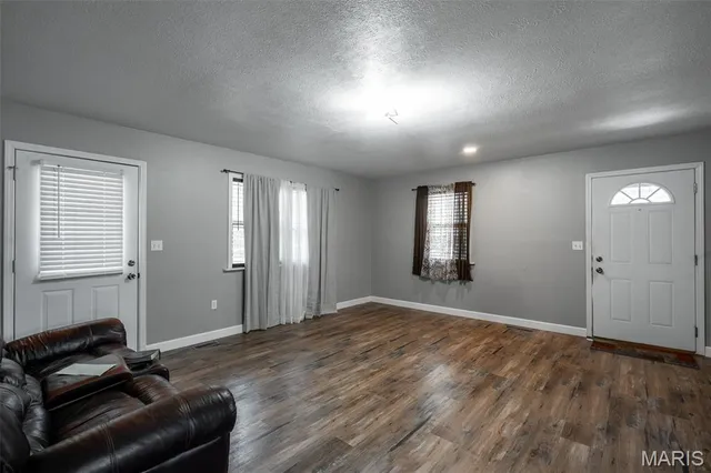 $229,900 | 205 Batson Lake Lane, Poplar Bluff, MO 63901