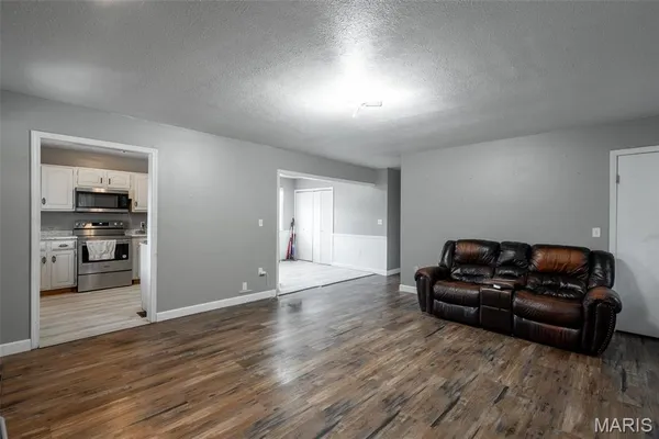 $219,900 | 205 Batson Lake Lane, Poplar Bluff, MO 63901