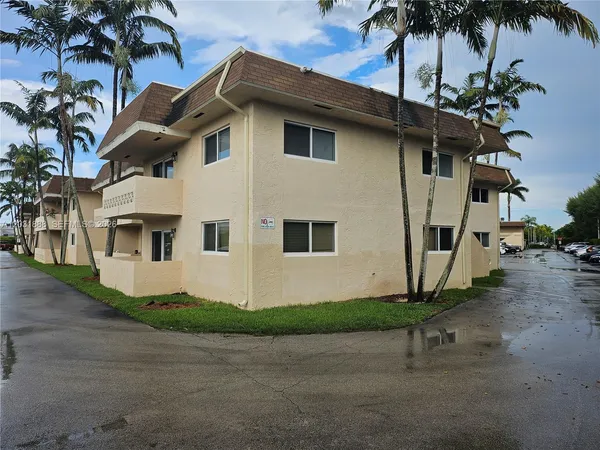 $2,200 | 14500 Southwest 88th Avenue, Unit 163, Palmetto Bay, FL 33176