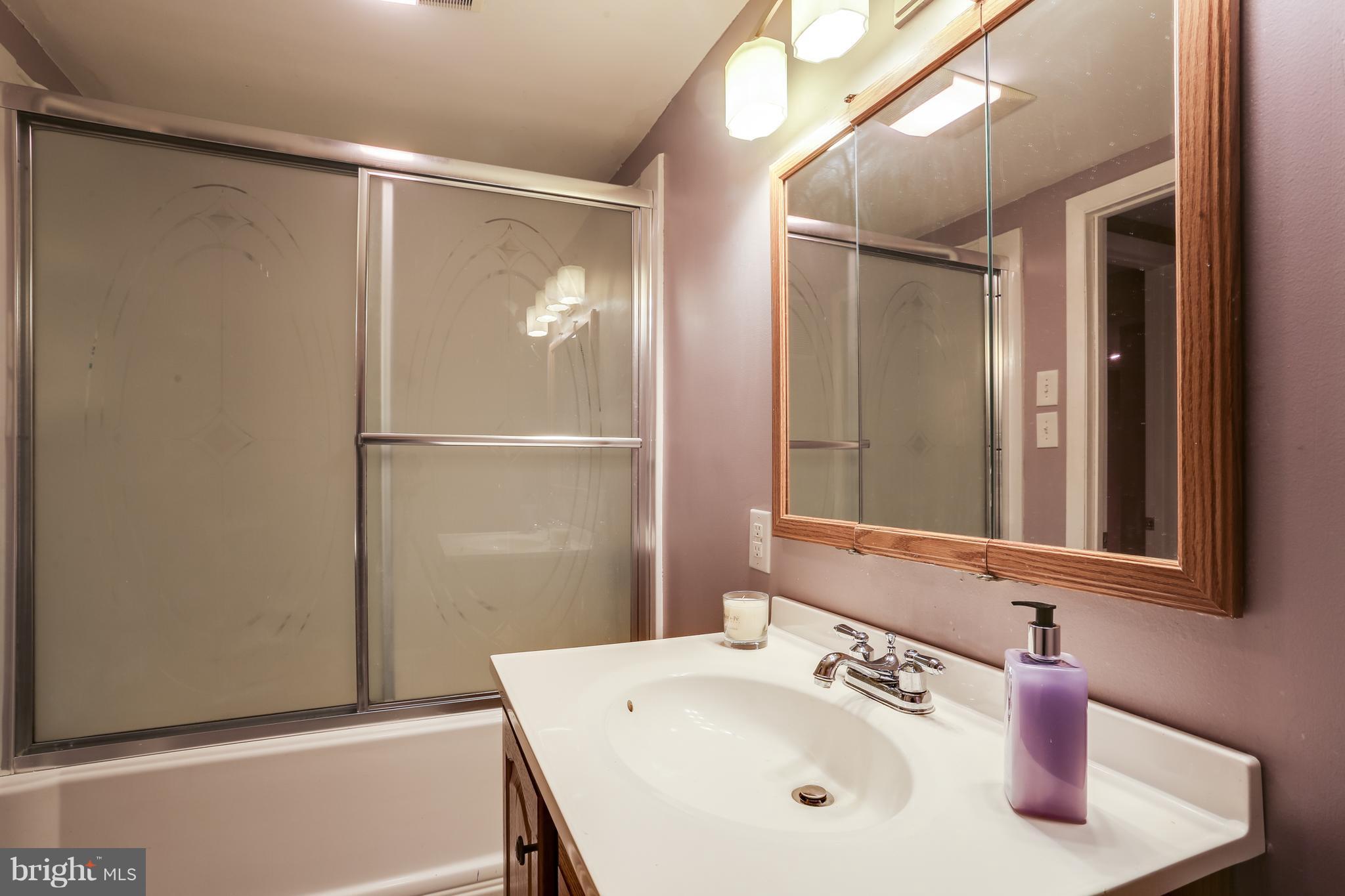 205 Garden Road Towson, MD 21286 - Photo 16 of 30 Bath