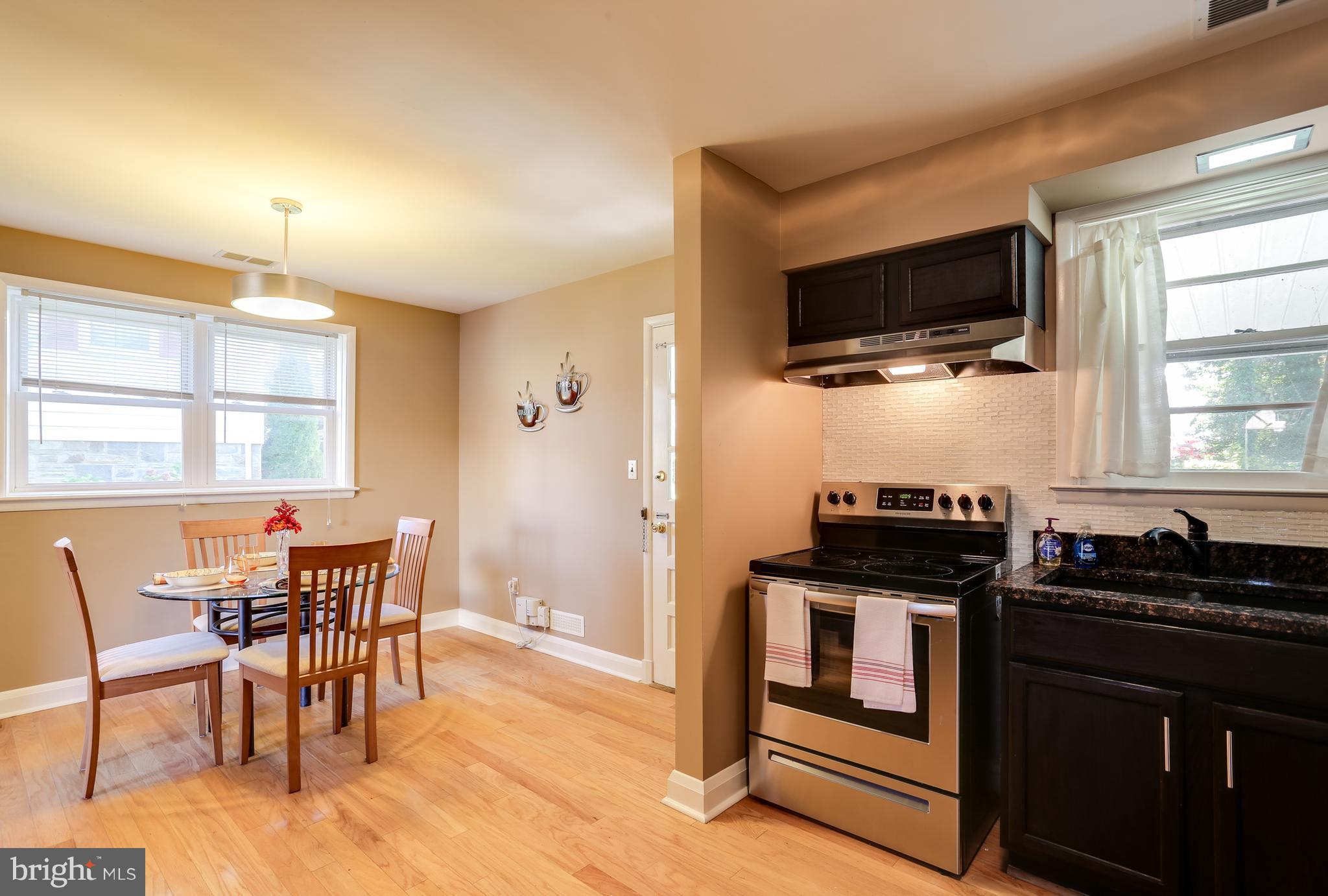205 Garden Road Towson, MD 21286 - Photo 6 of 30 Dining Room