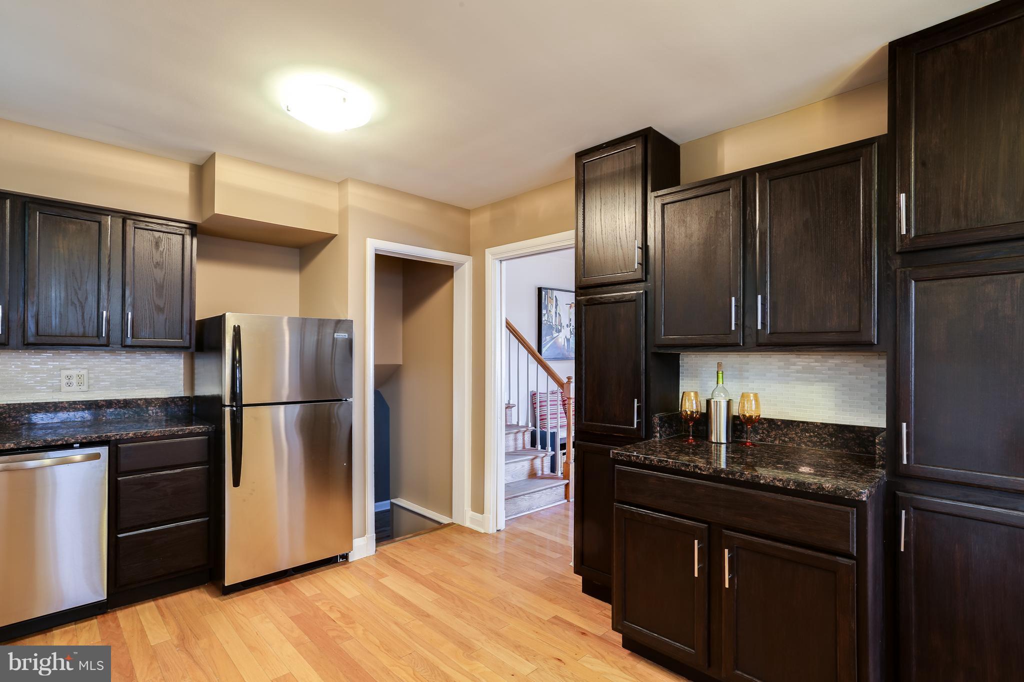 205 Garden Road Towson, MD 21286 - Photo 10 of 30 Kitchen