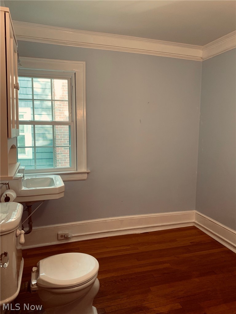 2859 Coleridge Road Cleveland, OH 44118 - Photo 12 of 19