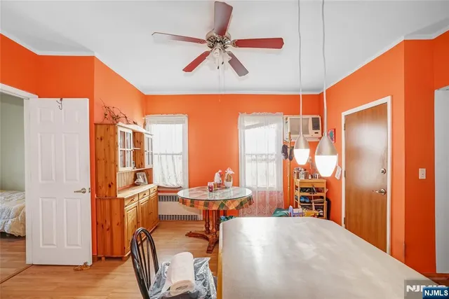 $641,000 | 242 Main Avenue, Wallington, NJ 07057