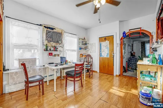 $641,000 | 242 Main Avenue, Wallington, NJ 07057