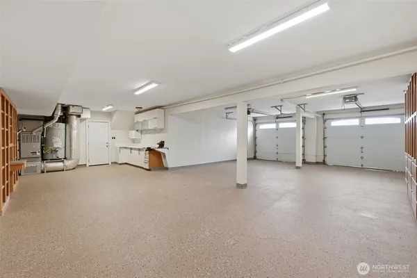 a view of a garage