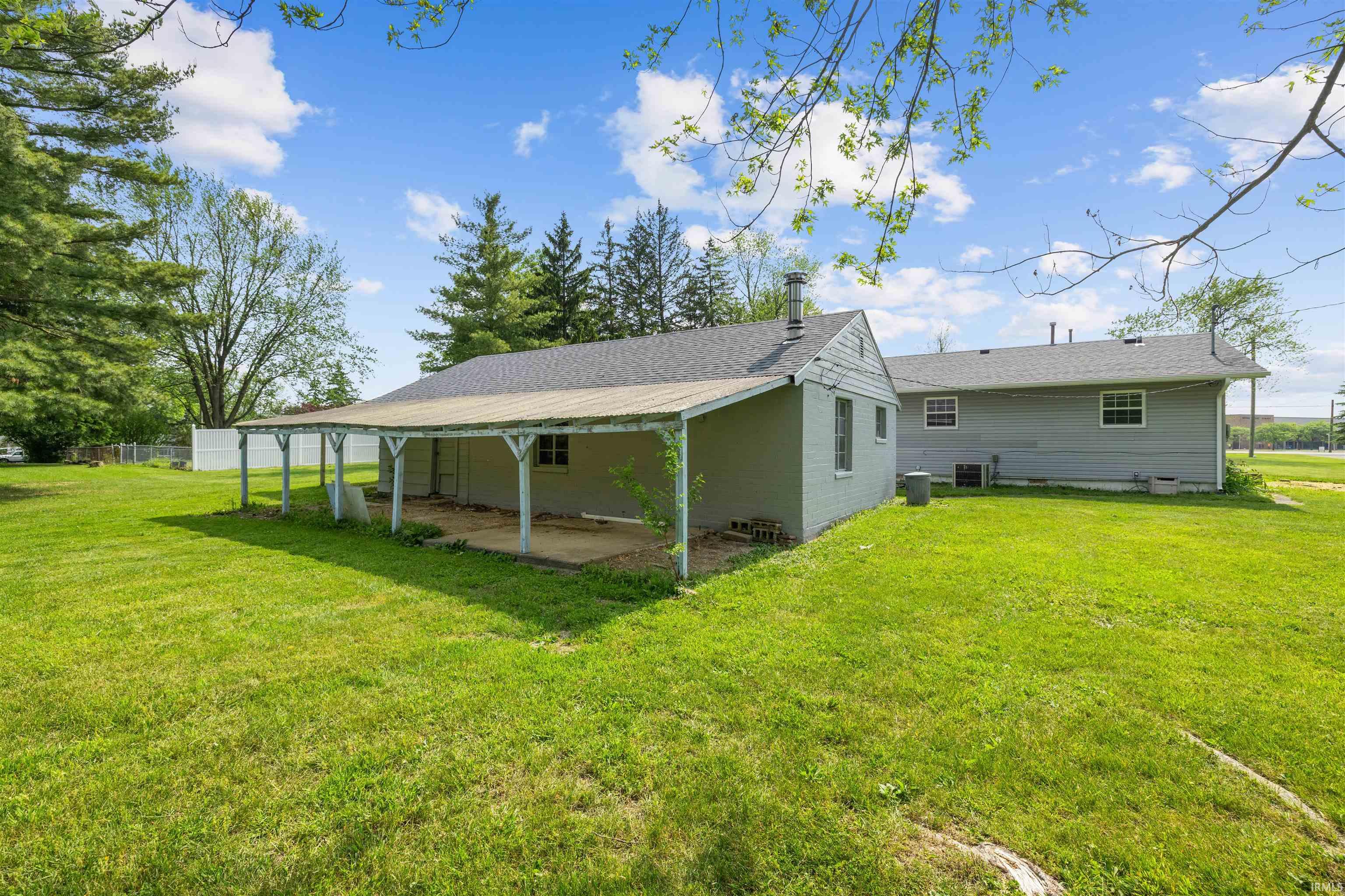 9129 Winchester Road Fort Wayne, IN 46819 - Photo 10 of 36