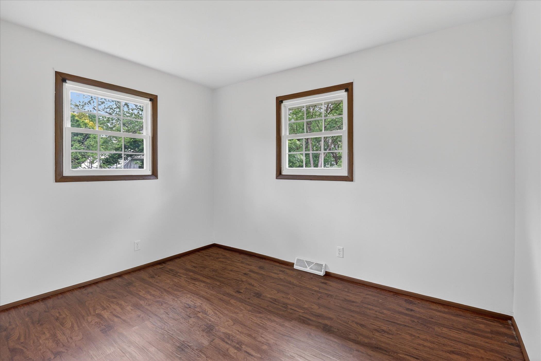 405 West Cherry Street Forreston, IL 61030 - Photo 14 of 40