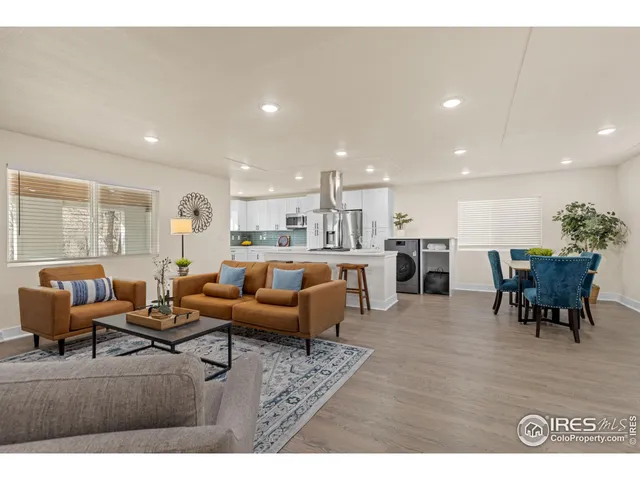 $830,000 | 5065 South Huron Street, Englewood, CO 80110