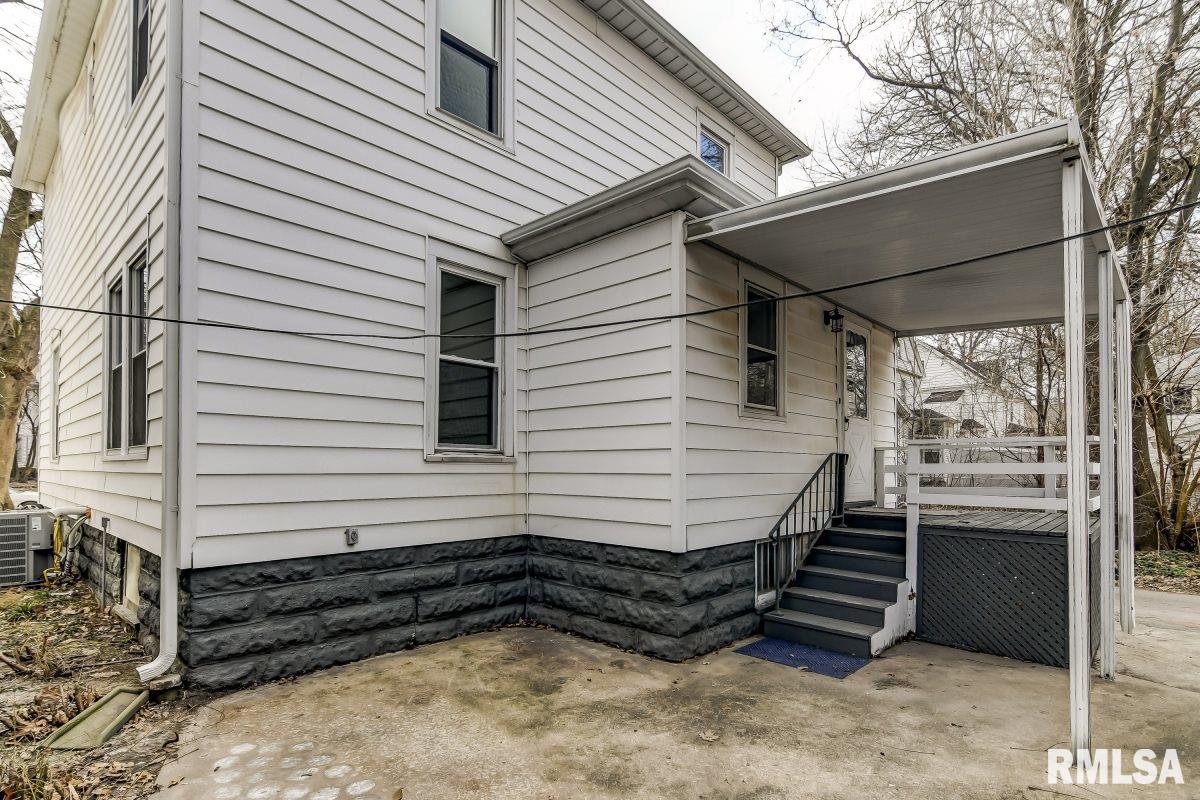 813 West Edwards Street Springfield, IL 62704 - Photo 38 of 40