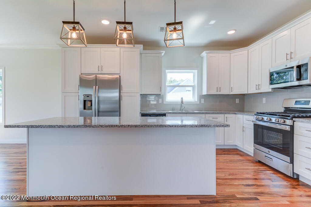 563 George Road Toms River, NJ 08753 - Photo 8 of 27 0010__SMALL (3)