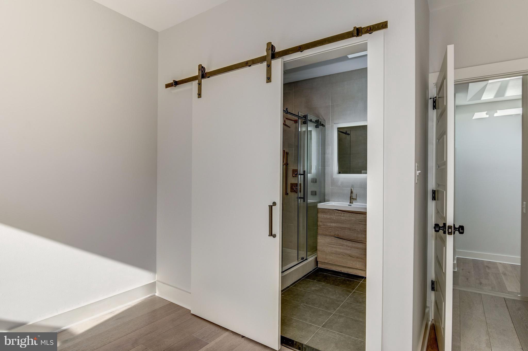 1116 Constitution Avenue Northeast Washington, DC 20002 - Photo 18 of 30 Bath (Master)