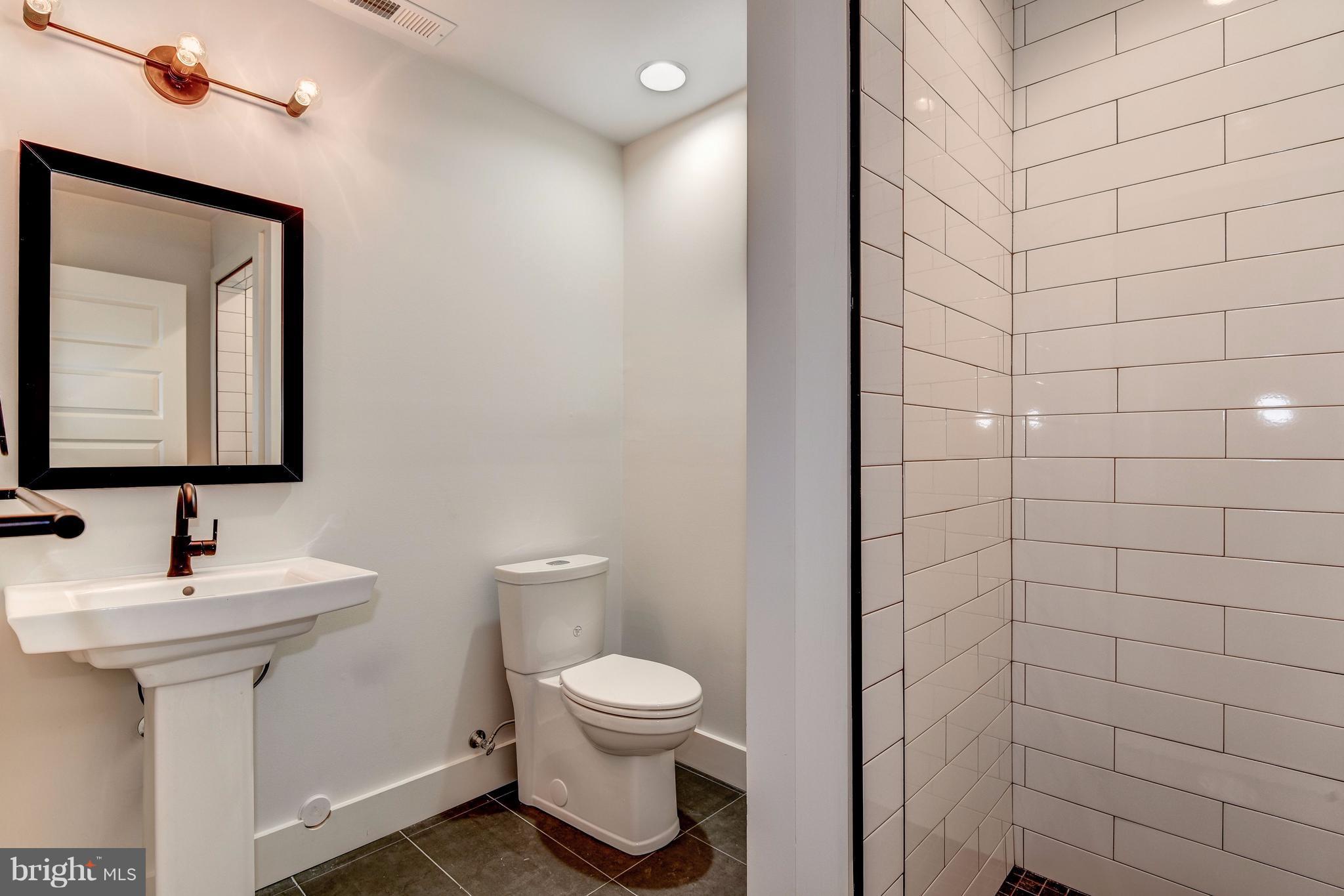 1116 Constitution Avenue Northeast Washington, DC 20002 - Photo 27 of 30 Bath