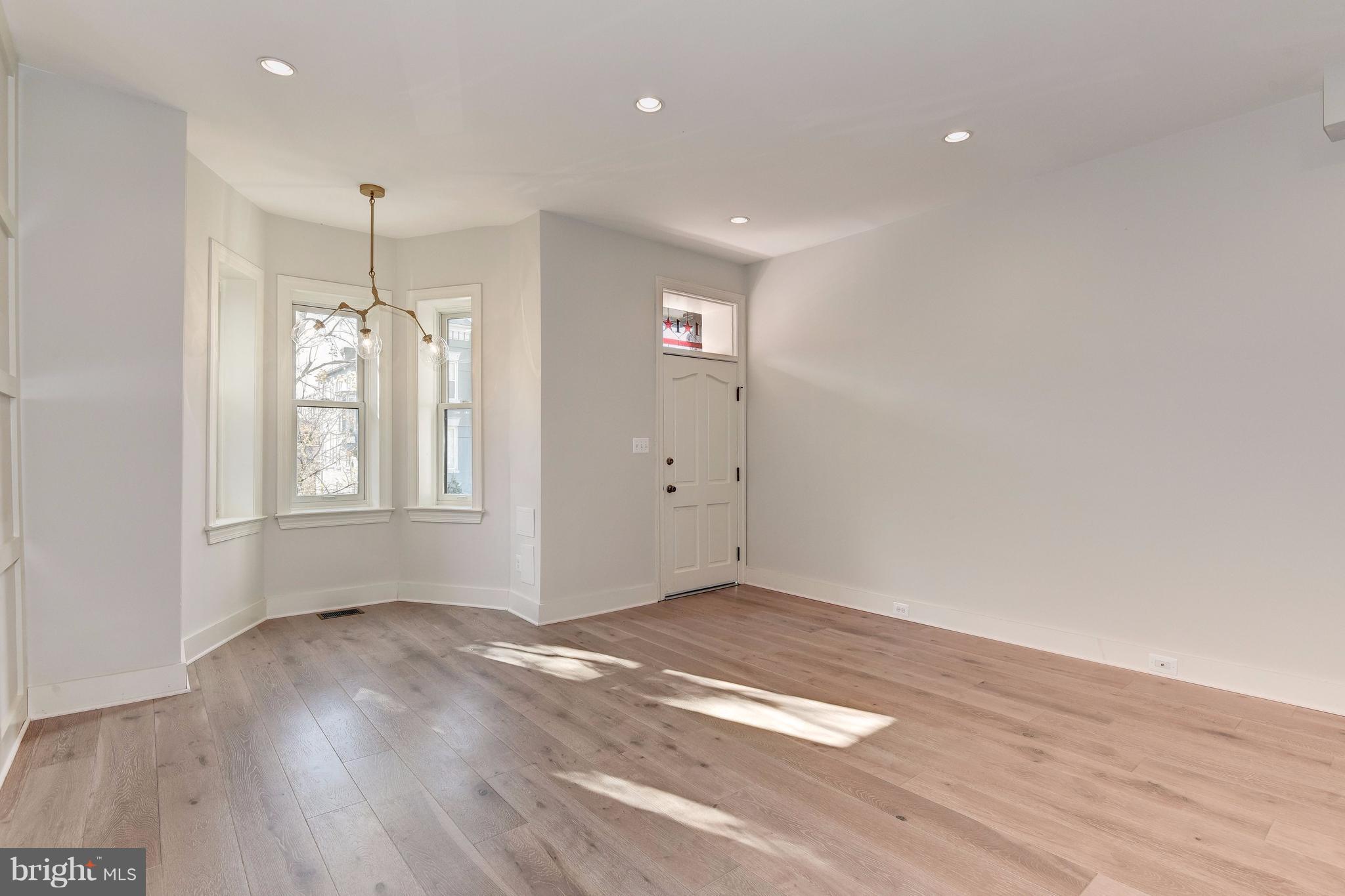 1116 Constitution Avenue Northeast Washington, DC 20002 - Photo 4 of 30 Living Room