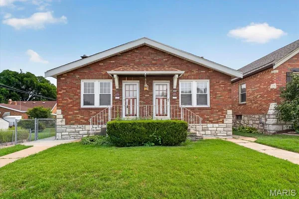 $224,900 | 4327 Tyrolean Avenue, St. Louis, MO 63116