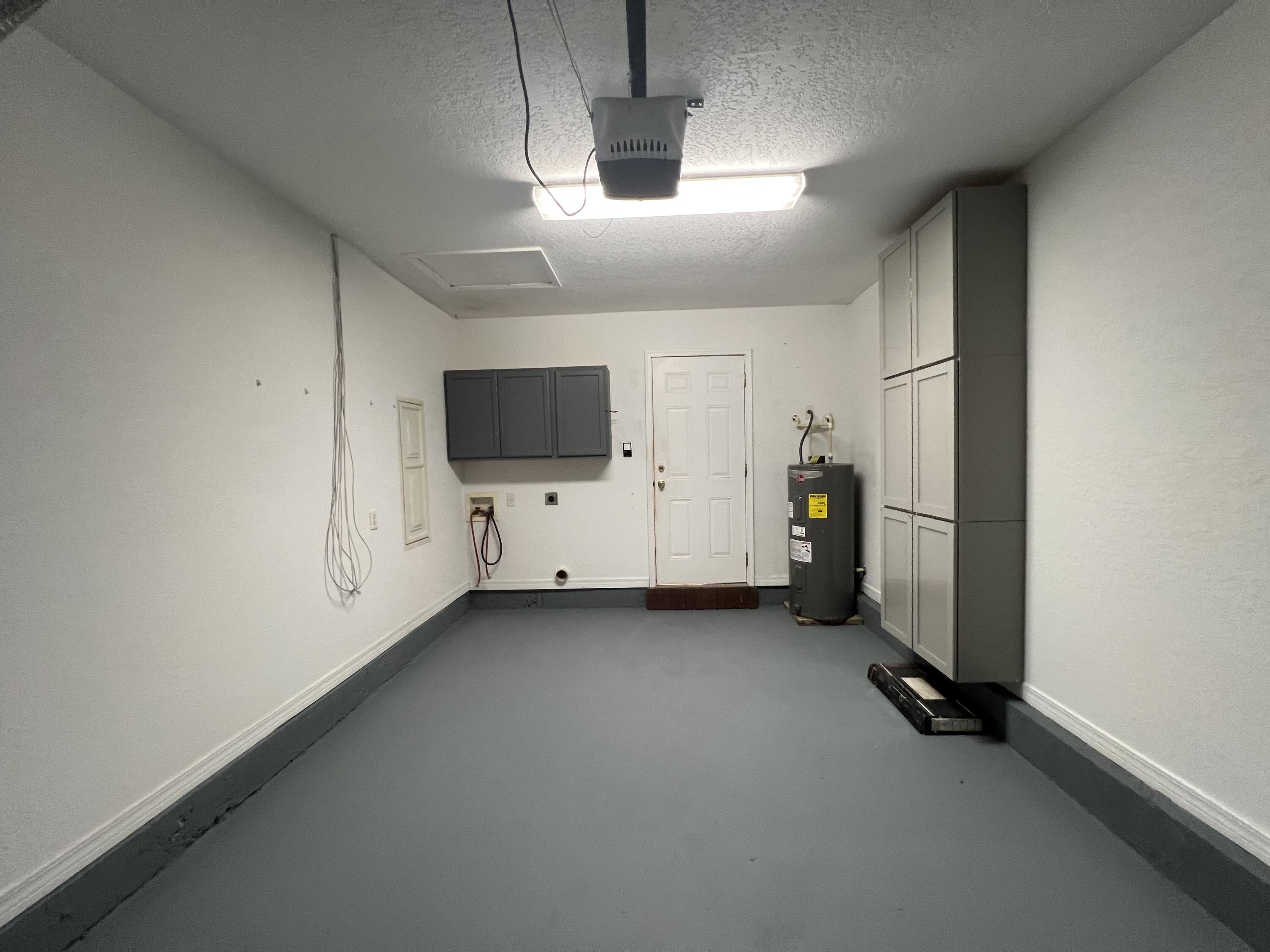 2864 Shoffner Avenue Crestview, FL 32539 - Photo 23 of 29 a view of a livingroom with furniture and a flat screen tv