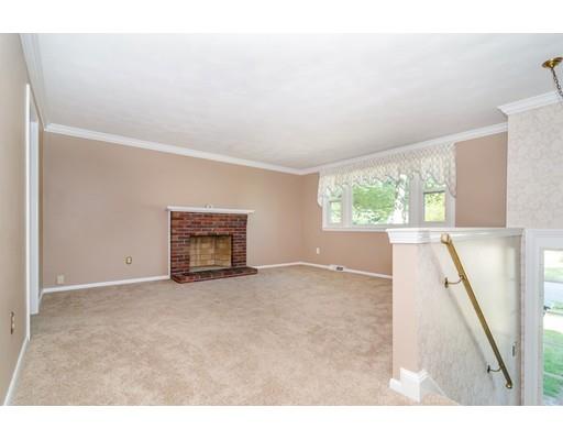 7 Hallowell Road Foxboro, MA 02035 - Photo 13 of 29 Gallery Image 13