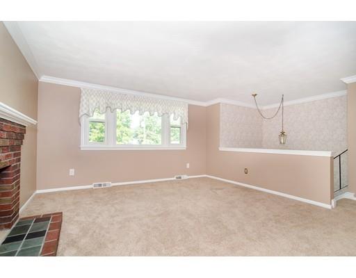 7 Hallowell Road Foxboro, MA 02035 - Photo 14 of 29 Gallery Image 14