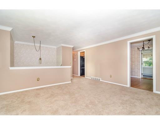 7 Hallowell Road Foxboro, MA 02035 - Photo 15 of 29 Gallery Image 15