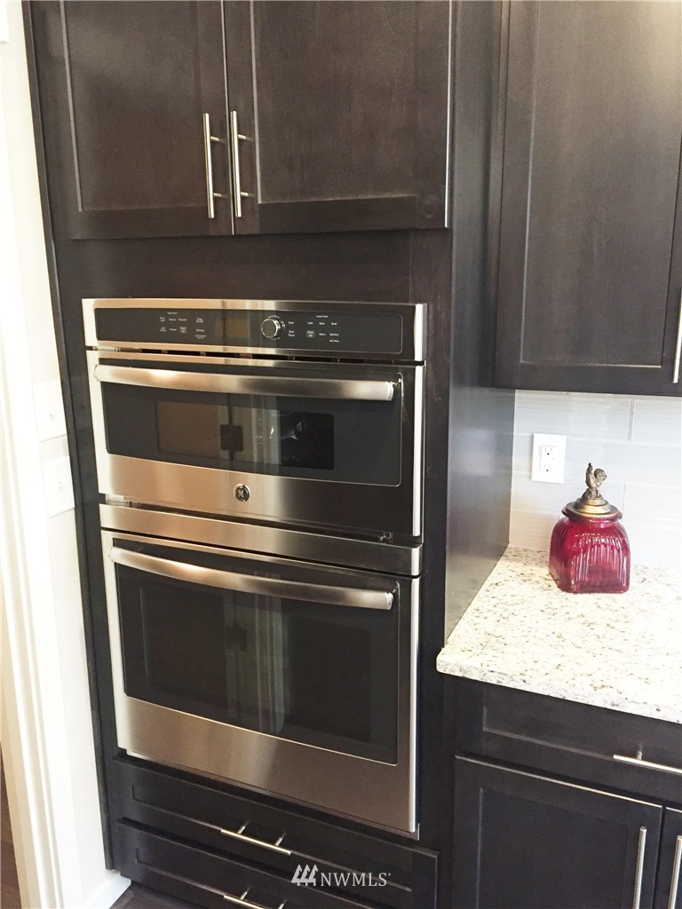 4002 Northeast 20th Street Renton, WA 98056 - Photo 10 of 25