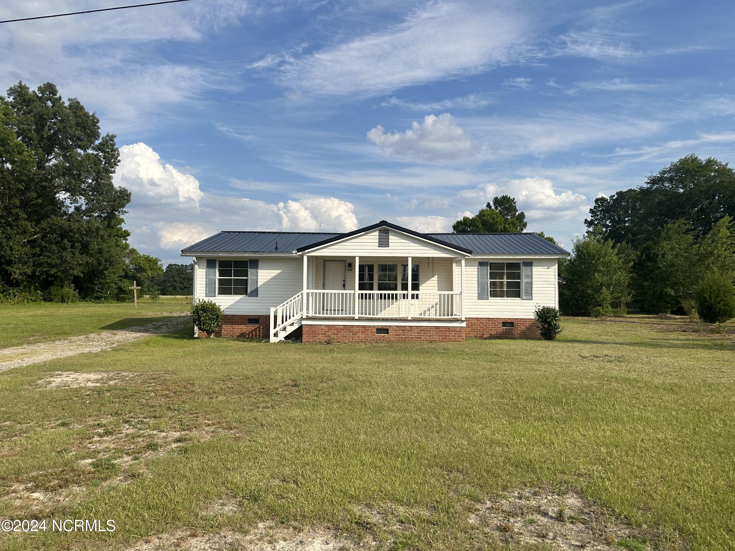 12940 Pea Bridge Road Laurinburg, NC 28352 - Photo 1 of 13 front view