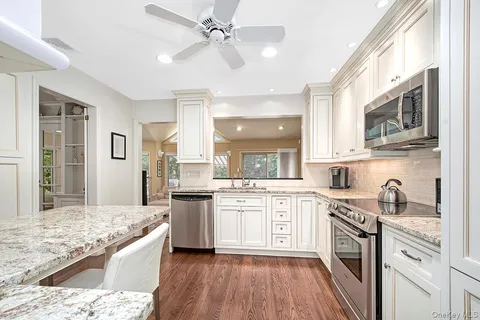 $1,299,000 | 121 Washburn Road, Briarcliff Manor, NY 10510