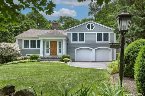 $1,299,000 | 121 Washburn Road, Briarcliff Manor, NY 10510