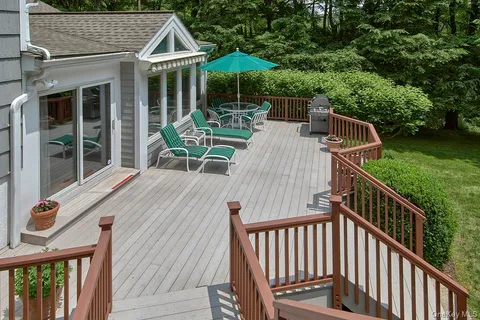 $1,299,000 | 121 Washburn Road, Briarcliff Manor, NY 10510