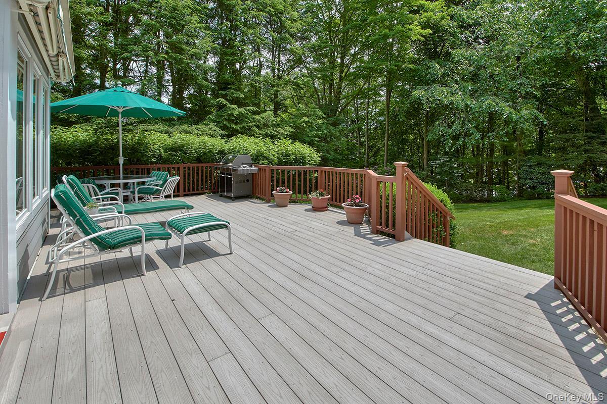 121 Washburn Road Briarcliff Manor, NY 10510 - Photo 40 of 41
