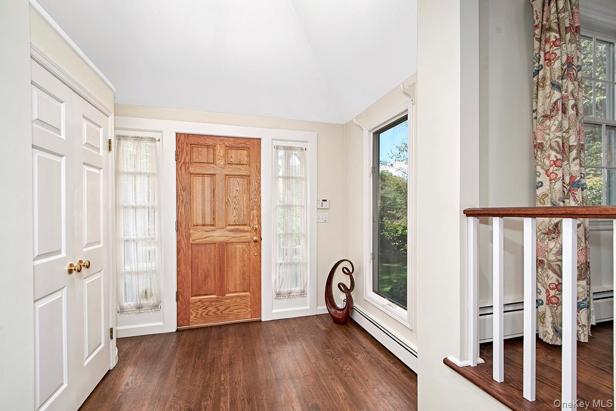 121 Washburn Road Briarcliff Manor, NY 10510 - Photo 6 of 41
