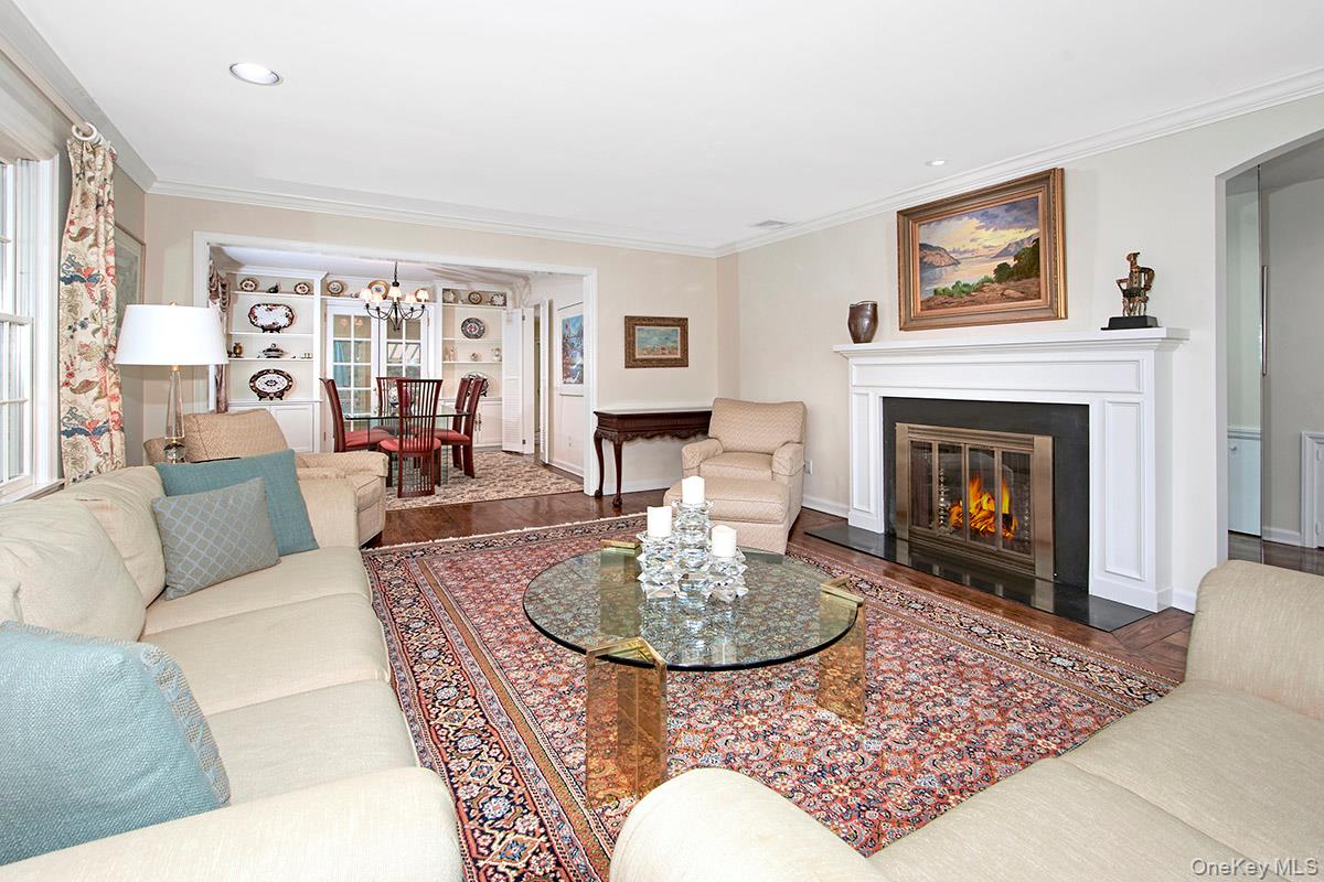 121 Washburn Road Briarcliff Manor, NY 10510 - Photo 10 of 41