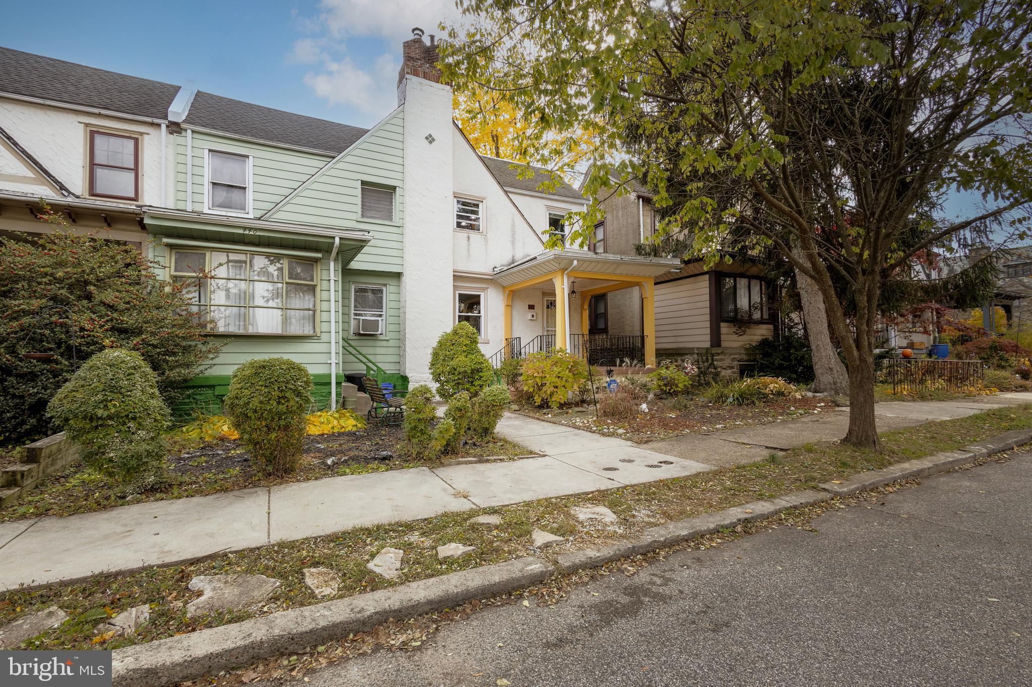 442 Wellesley Road Philadelphia, PA 19119 - Photo 2 of 18 a front view of a house with porch