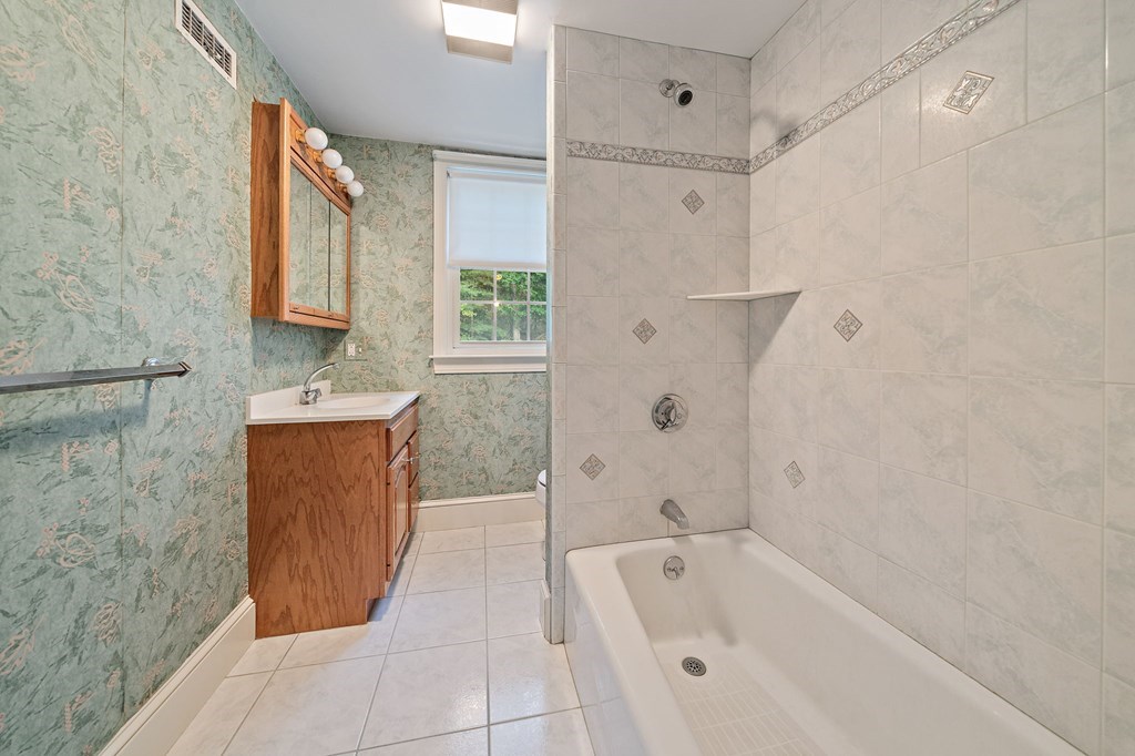 3 Gardner Road Scituate, MA 02066 - Photo 18 of 39 Gallery Image 18