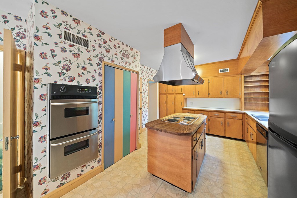 3 Gardner Road Scituate, MA 02066 - Photo 10 of 39 Gallery Image 10
