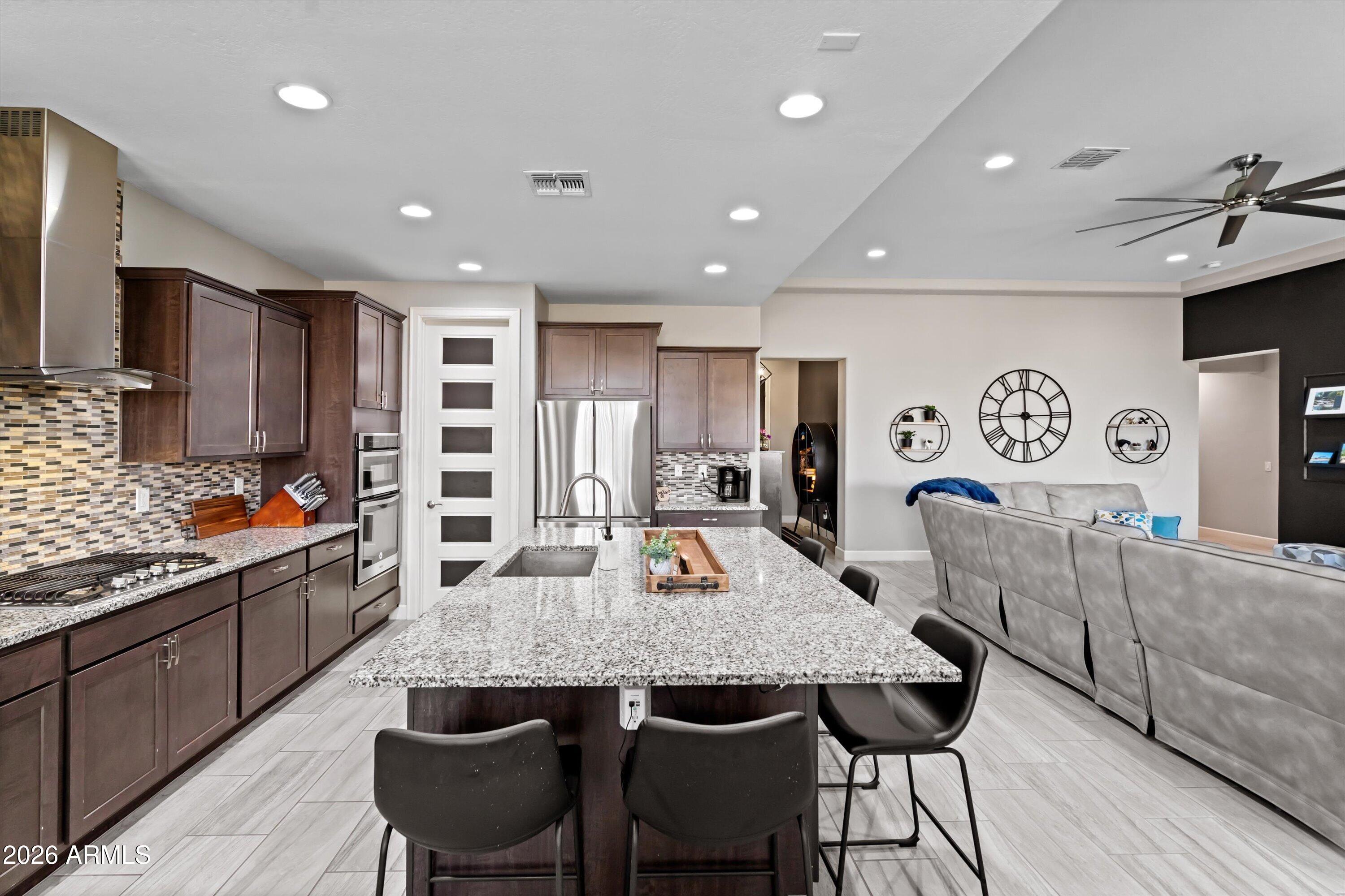 18289 West Raven Road Goodyear, AZ 85338 - Photo 20 of 92