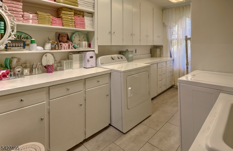 230 Mendham Road Bernardsville, NJ 07924 - Photo 19 of 35