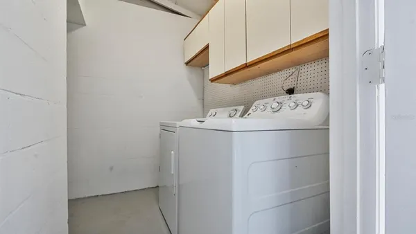 $2,200 | 11717 Wesson Circle East, Tampa, FL 33618