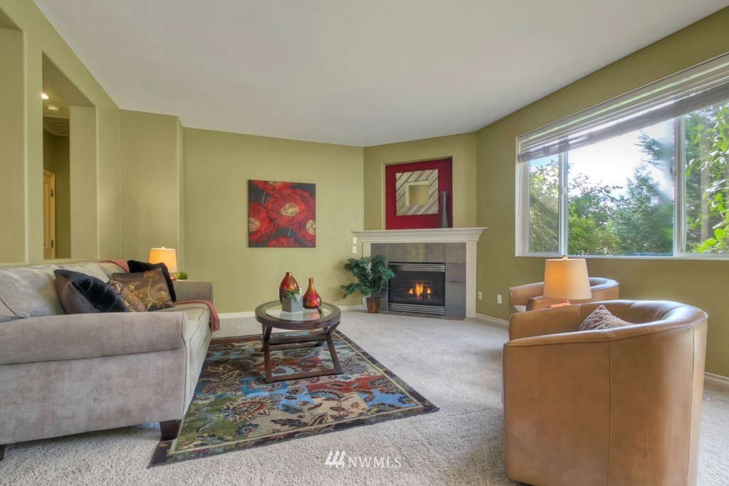 27627 Maple Ridge Way Southeast Maple Valley, WA 98038 - Photo 11 of 23