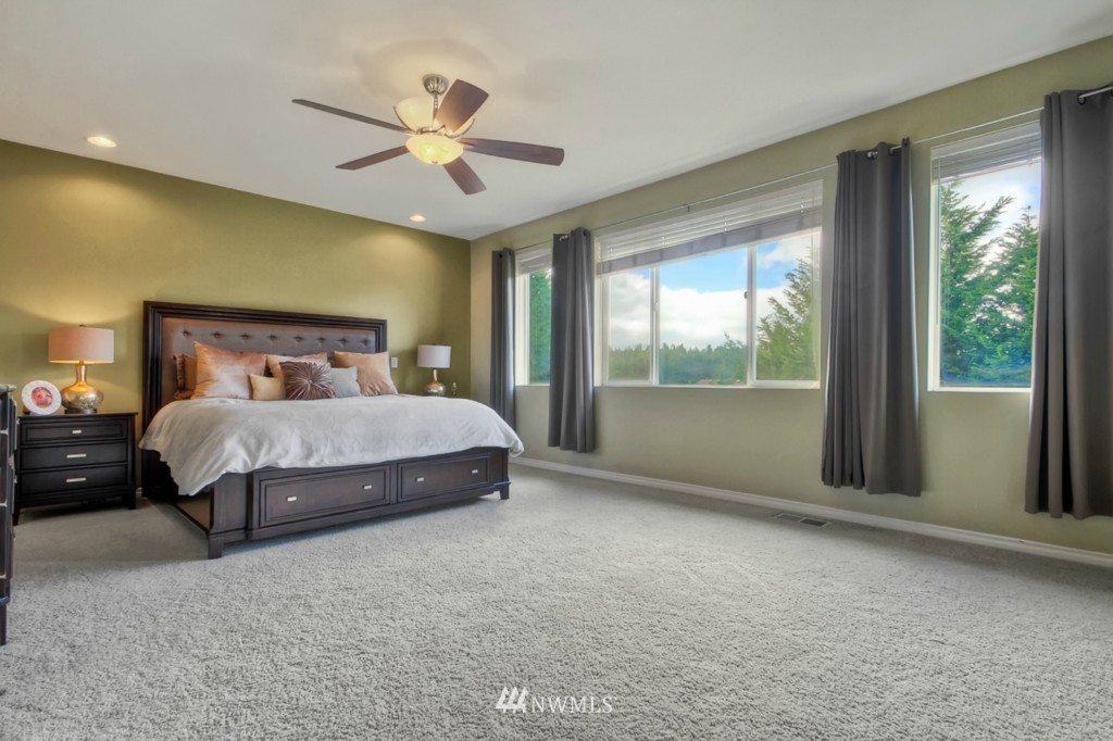 27627 Maple Ridge Way Southeast Maple Valley, WA 98038 - Photo 16 of 23