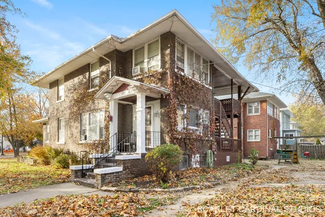 $269,900 | 250 North Raynor Avenue, Joliet, IL 60435