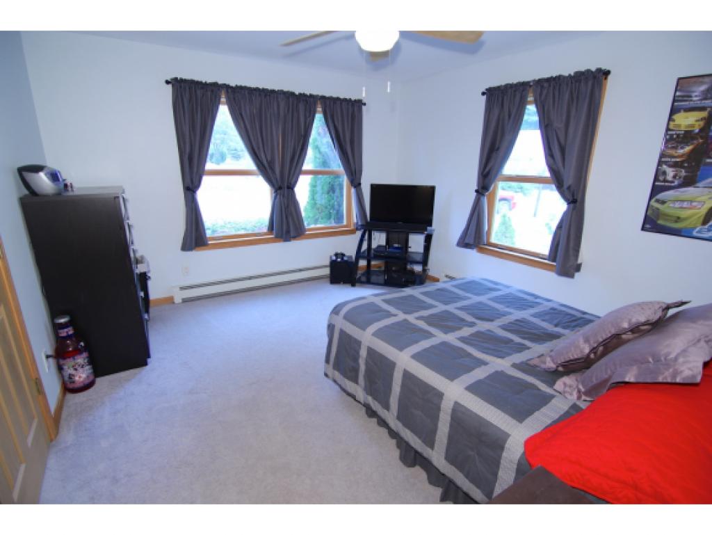 89 Stillwater Circle Rochester, NH 03839 - Photo 6 of 19