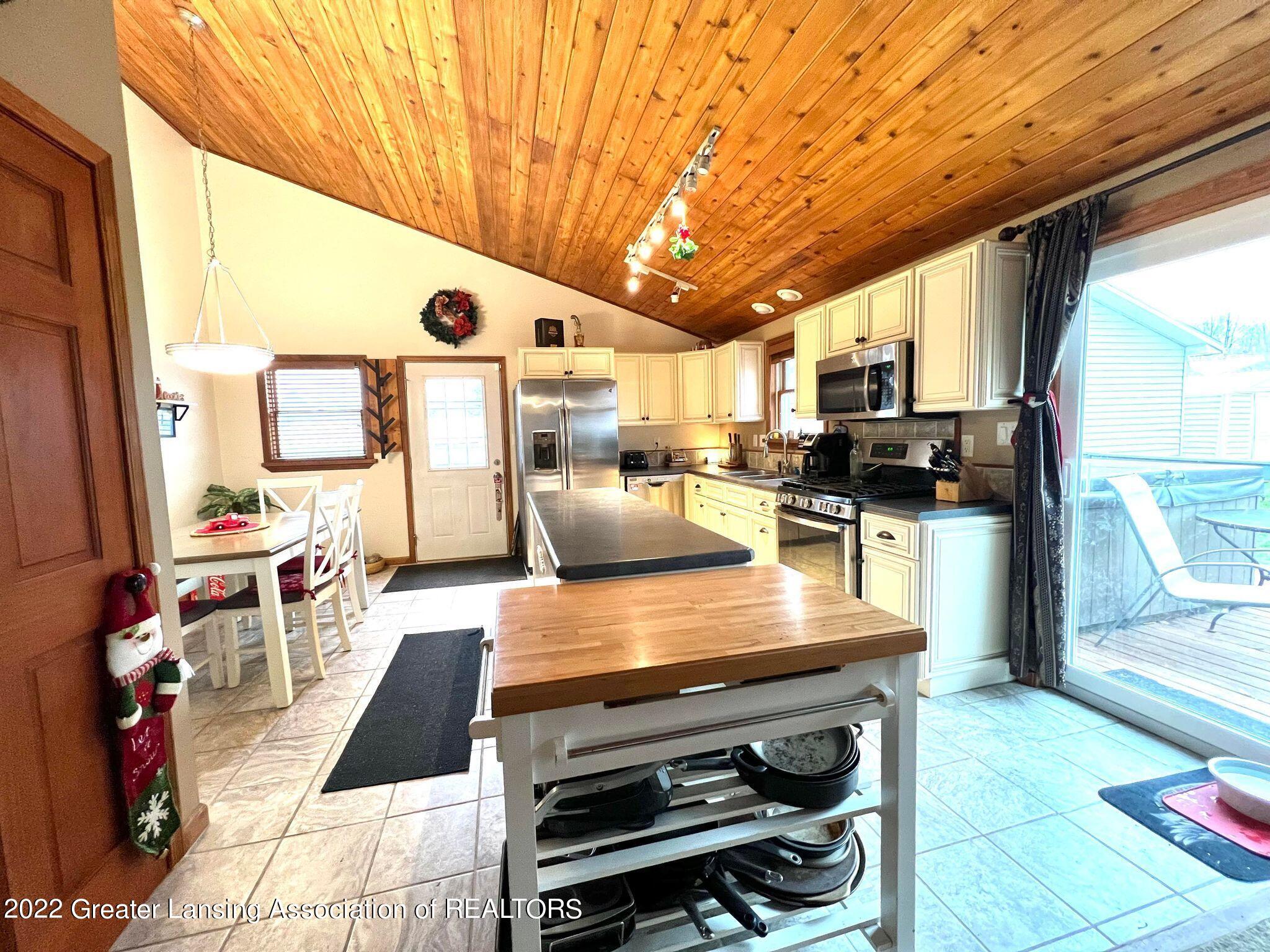 850 Tuttle Road Mason, MI 48854 - Photo 6 of 46 317303772_946340109683326_73965287241142