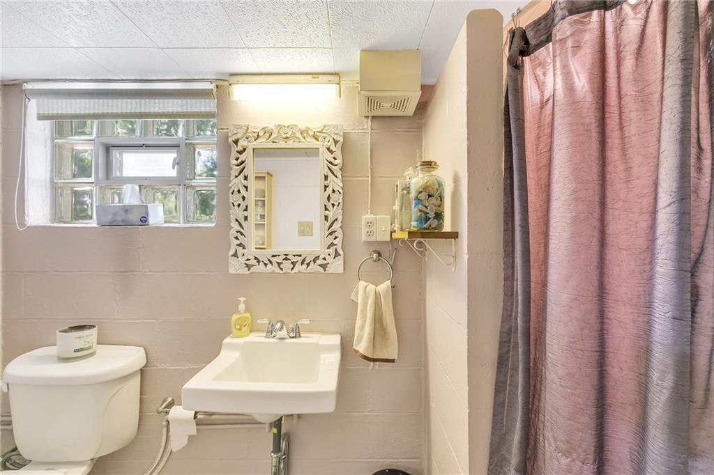 206 Goldsmith Road Pittsburgh, PA 15237 - Photo 19 of 25