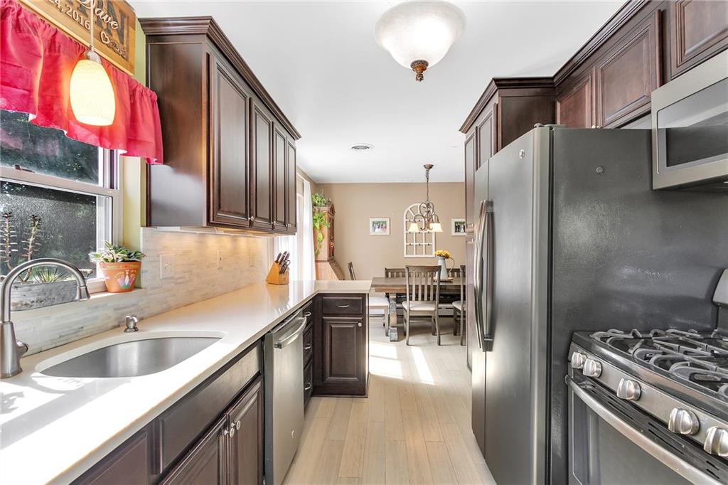 206 Goldsmith Road Pittsburgh, PA 15237 - Photo 8 of 25