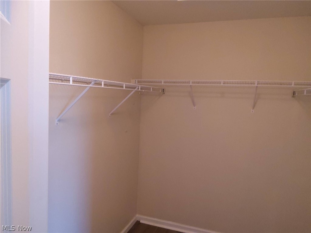 3680 Strathavon Road Cleveland, OH 44120 - Photo 9 of 21
