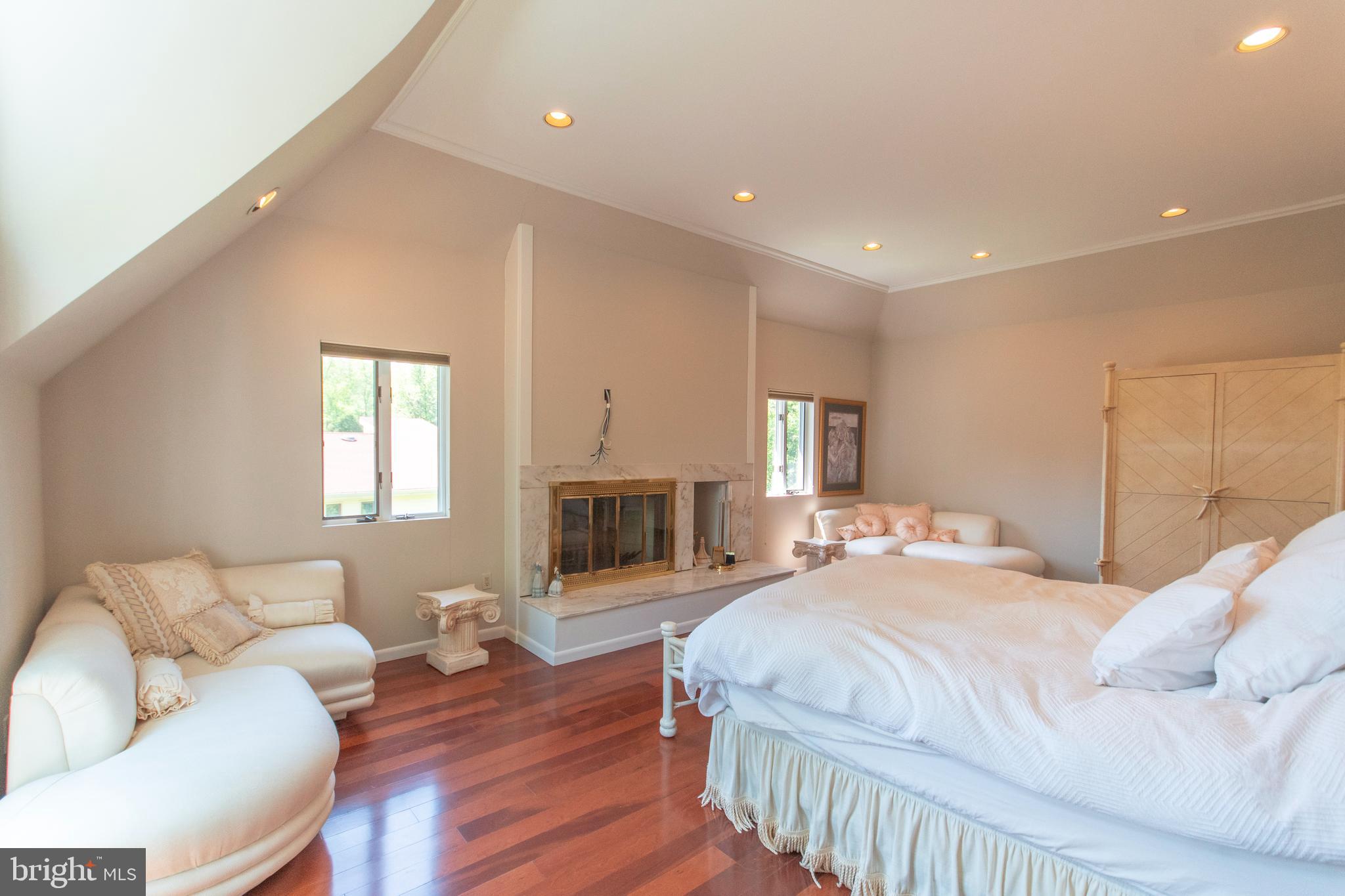 3763 Buck Road Huntingdon Valley, PA 19006 - Photo 38 of 50 Gallery Image 38