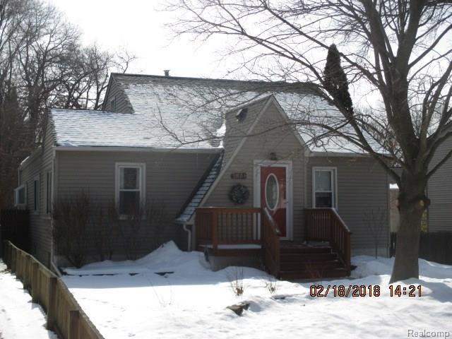 5801 Crescent Road Waterford, MI 48327 - Photo 3 of 29 IMG_7344.JPG